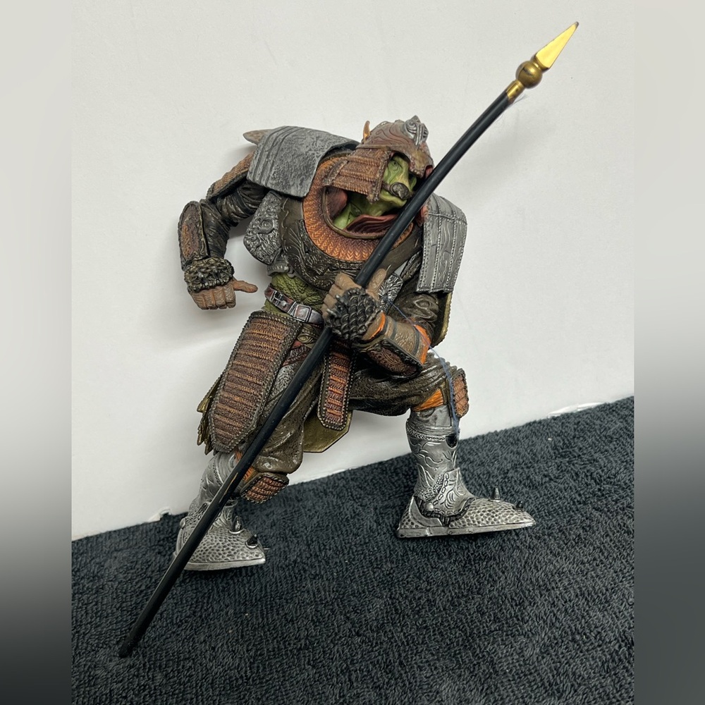 2001 EA Electronic Arts McFarlane Ultima Online Warlord Kabur 7" Action Figure
